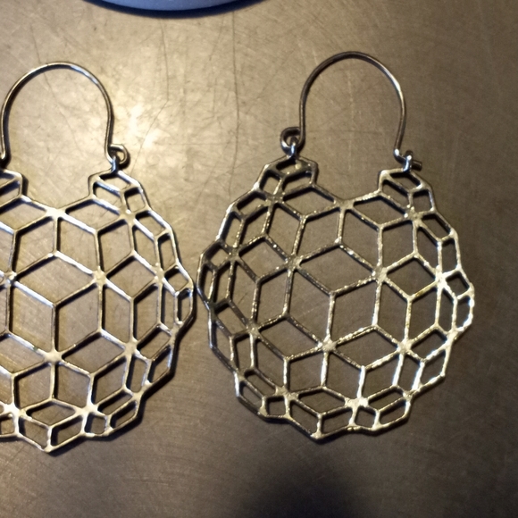🐝Geometric Earrings- sacred geometry stainless 🐝 - Picture 4 of 4
